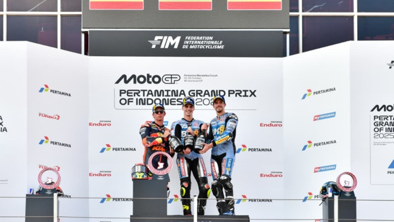 Ayo Kunjungi Lombok, Mulai dari Nonton MotoGP, Mendaki Gunung Rinjani Hingga Eksplor Pantainya yang Indah